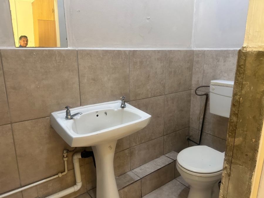 12 Bedroom Property for Sale in Quigney Eastern Cape